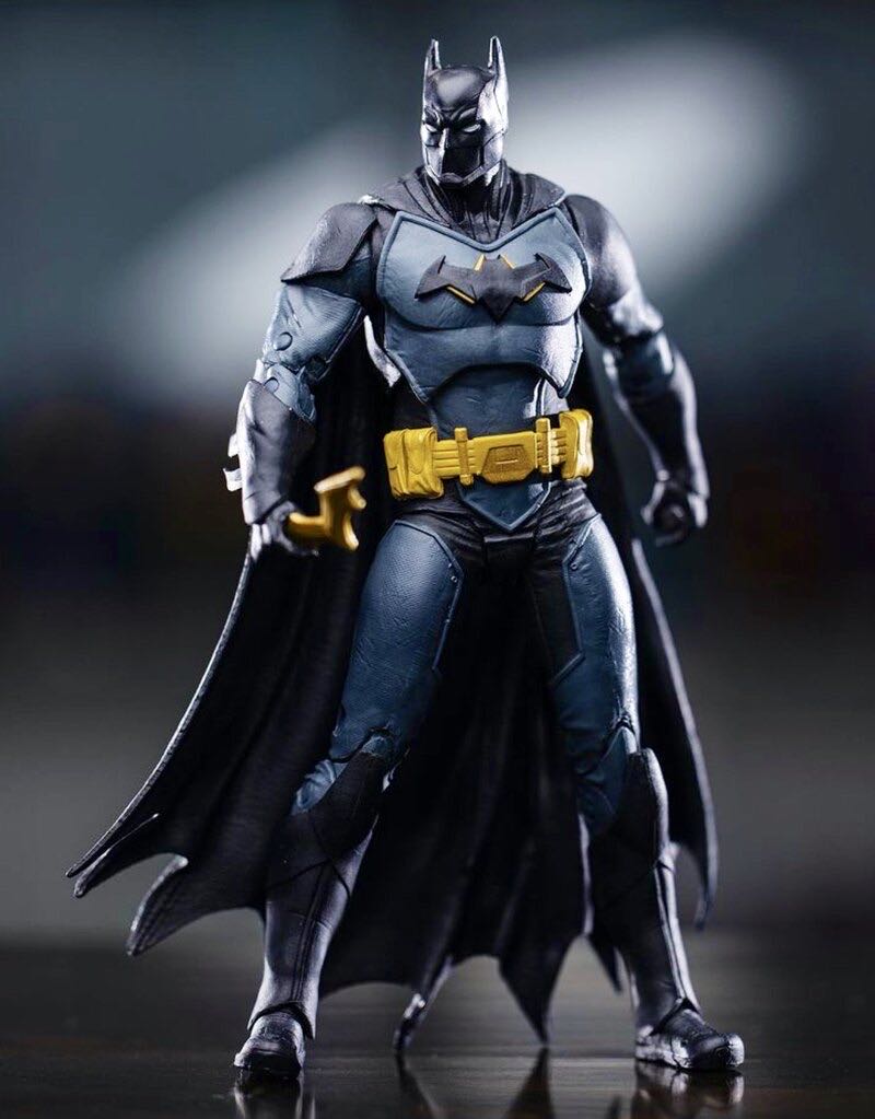 Batman (Future State)  (DC Multiverse) action figure collectible - Main Image 2