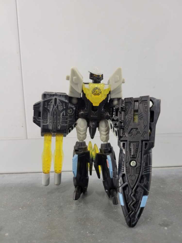 Nightcruz - Hasbro (Robots In Disguise RID) action figure collectible - Main Image 2