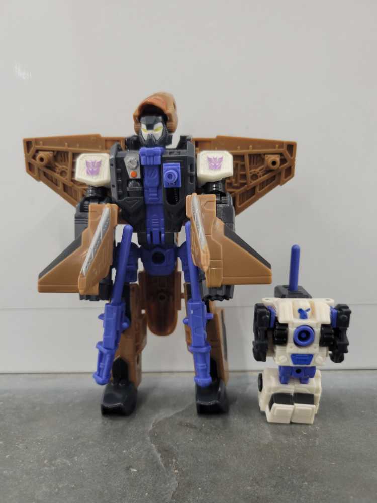 Thrust Powerlinx with Inferno - Hasbro (Armada) action figure collectible - Main Image 2