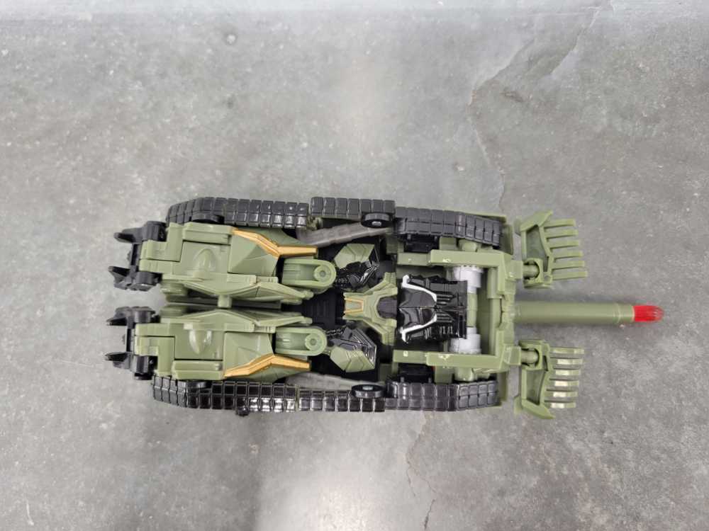 Brawl Deluxe Tank Mode - Hasbro (Movie) action figure collectible - Main Image 4
