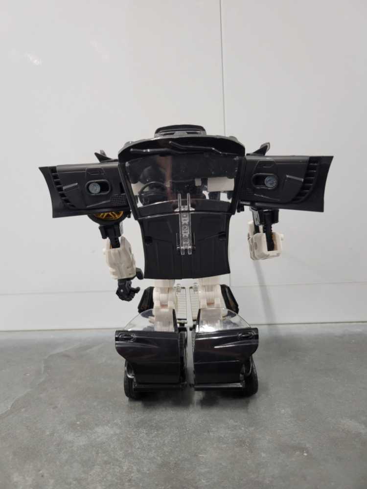 Richochet Robot Mode - Hasbro (Alternators) action figure collectible - Main Image 4