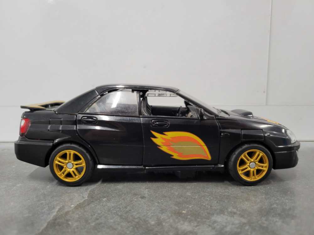 Richochet Vehicle Mode - Hasbro (Alternators) action figure collectible - Main Image 3