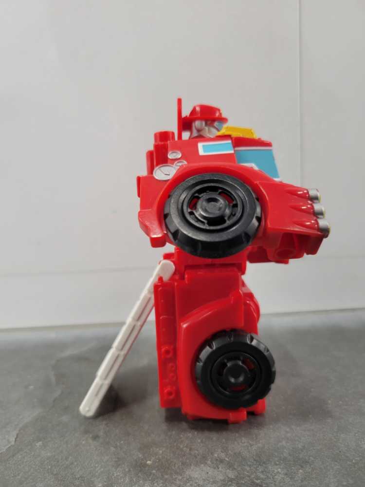 Heat Wave 2nd - Hasbro (Rescue Bots) action figure collectible - Main Image 3