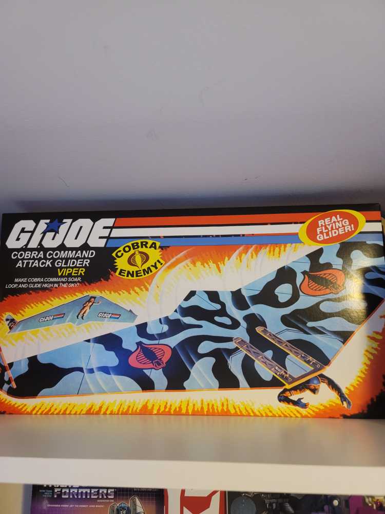 Funko Pop Nhl: Red Wings Dylan Larkin Home Jersey