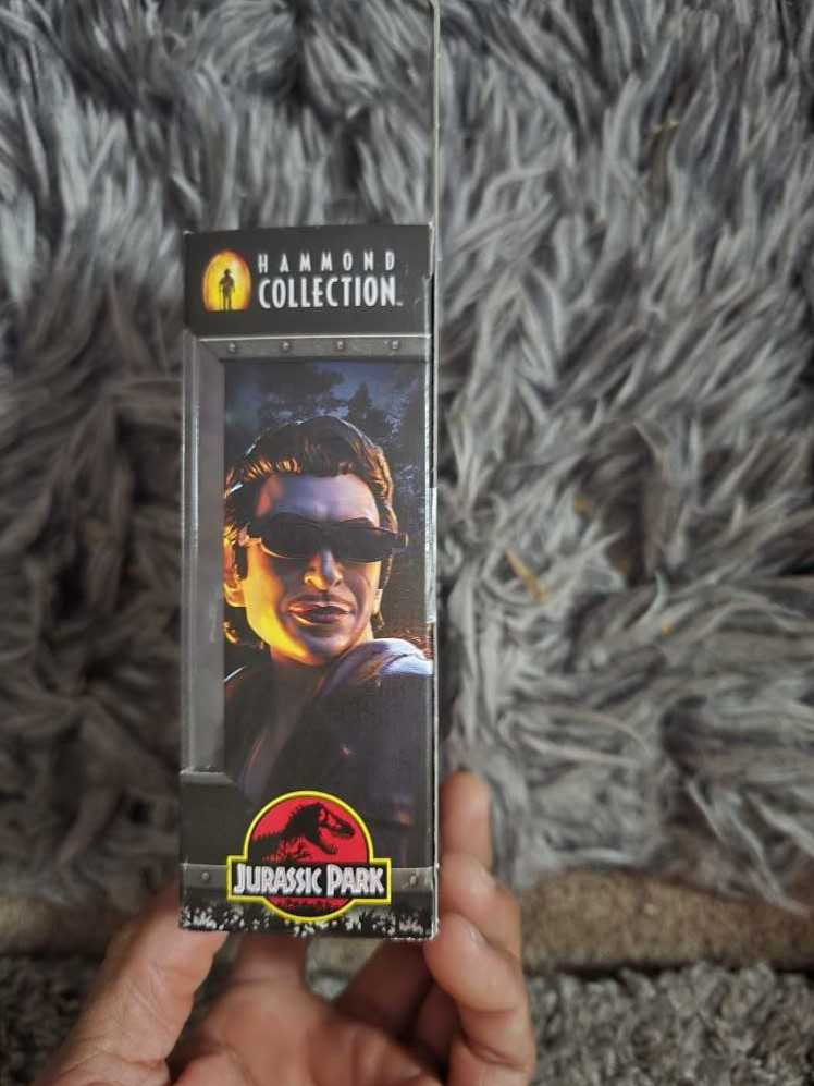 Dr. Ian Malcolm - Mattel (Jurassic Park: The Hammond Collection) action figure collectible [Barcode 194735039982] - Main Image 4