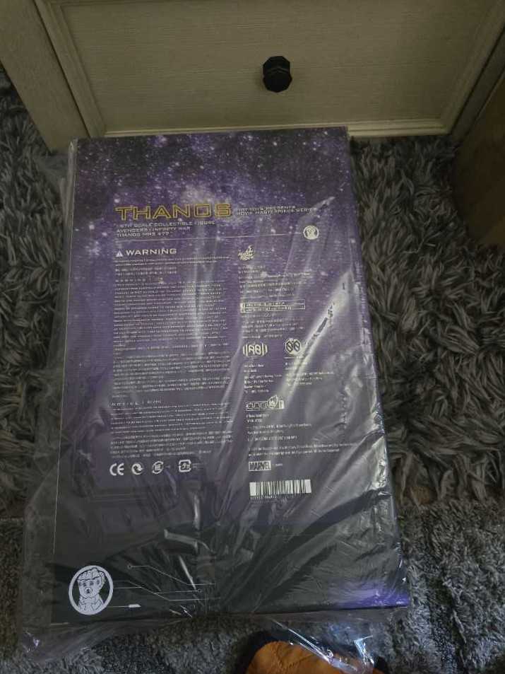 Hot Toys Marvel Infinity War Thanos - Hot Toys (Avenger: Infinity War) action figure collectible [Barcode 4897011186030] - Main Image 2