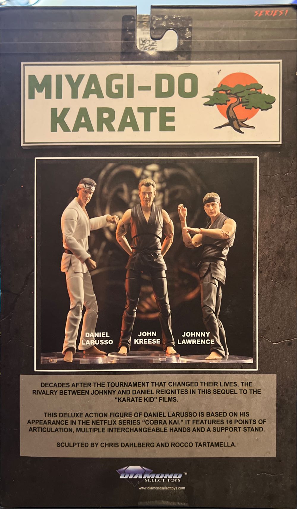 Diamond Select Toys Cobra Kai: Daniel Larusso Action Figure Multicolor - Diamond Select (The Karate Kid - Cobra Kai) action figure collectible [Barcode 699788843802] - Main Image 3