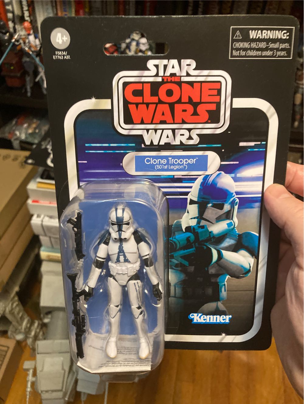Clone Trooper (501st Legion) - VC 240 - Hasbro (Star Wars The Vintage Collection) (Star Wars: The Clone Wars) action figure collectible [Barcode 5010993983322] - Main Image 4