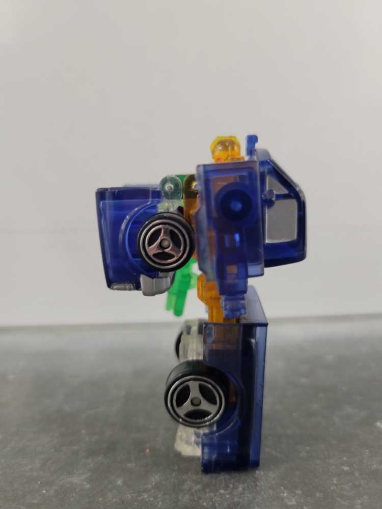 Ironhide - Hasbro (Universe) action figure collectible - Main Image 4