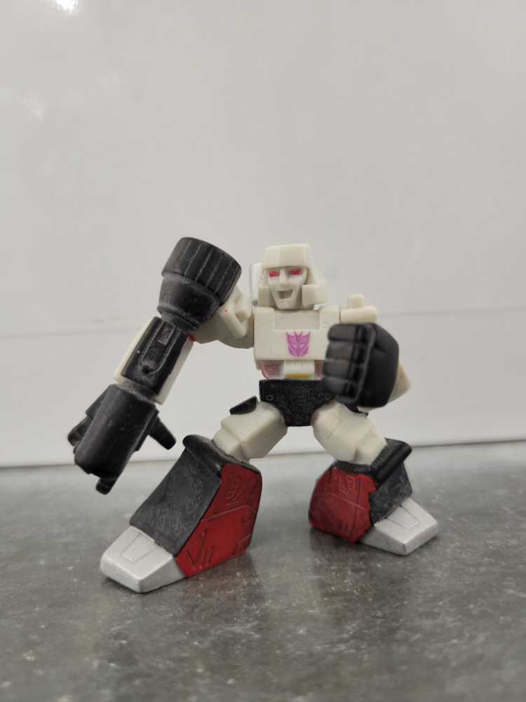 TF WFC Kingdom: Deluxe Autobot Slammer