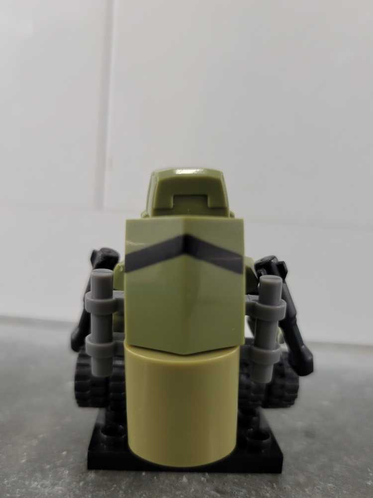 Bulkhead (Robot Mode) - Hasbro (Kre-o) action figure collectible - Main Image 3
