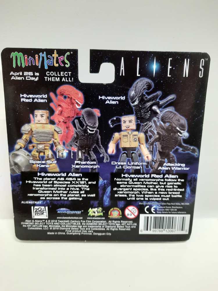 Hiveworld Alien & Hiveworld Red Alien  (MiniMates) action figure collectible [Barcode 699788120675] - Main Image 2