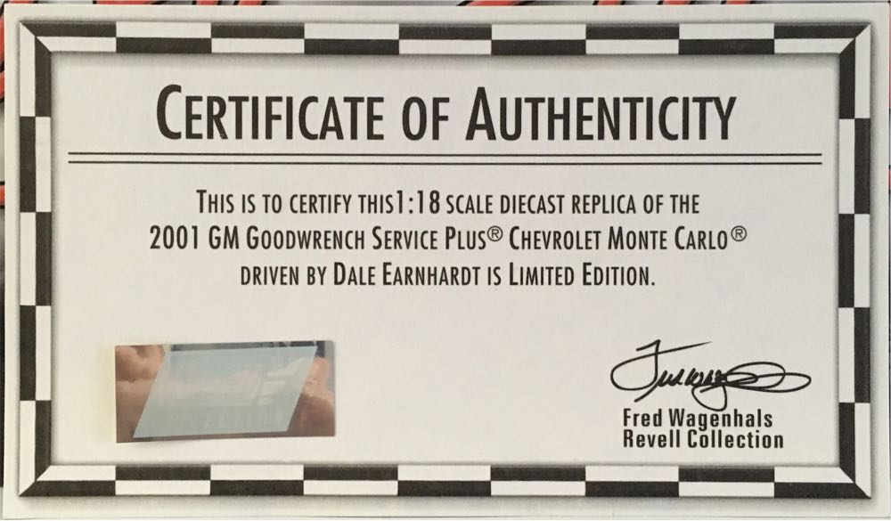 Chevrolet 2001 GT Goodwrench - Revell (1:18) action figure collectible - Main Image 2