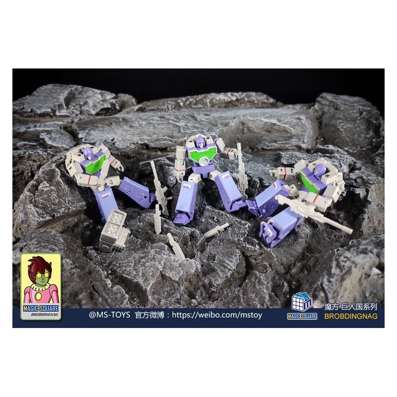 Video Team 3-Pack (Reflector) - Magic Square (The Transformers) action figure collectible - Main Image 2