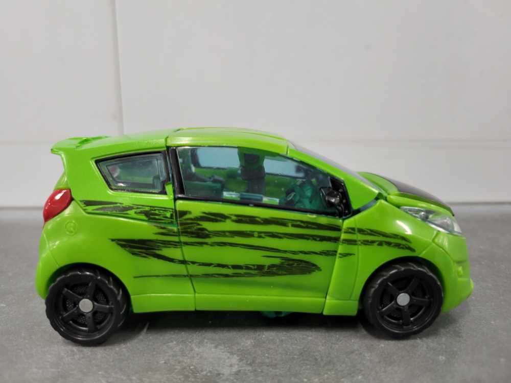 Skids 2nd Vehicle Mode  - Hasbro (Revenge Of The Fallen) action figure collectible - Main Image 3