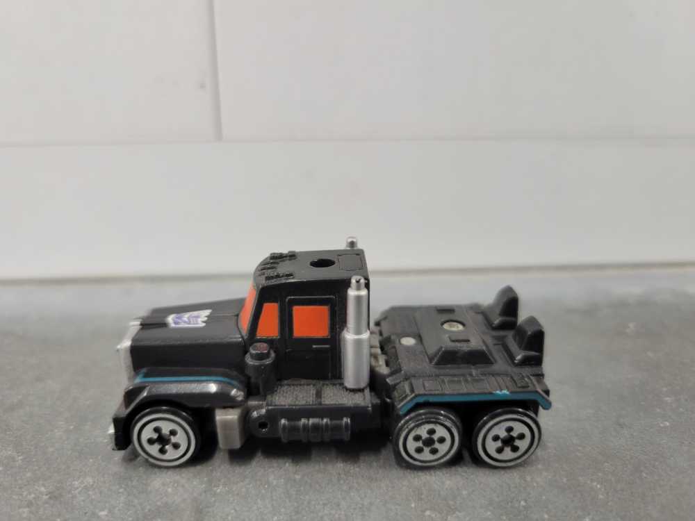 Barbie Silkstone Vanity Fashion Model Collection