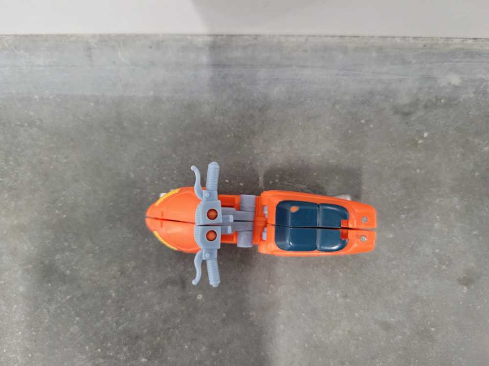 Sureshock Vehicle Mode Street Action Team - Hasbro (Armada) action figure collectible - Main Image 2
