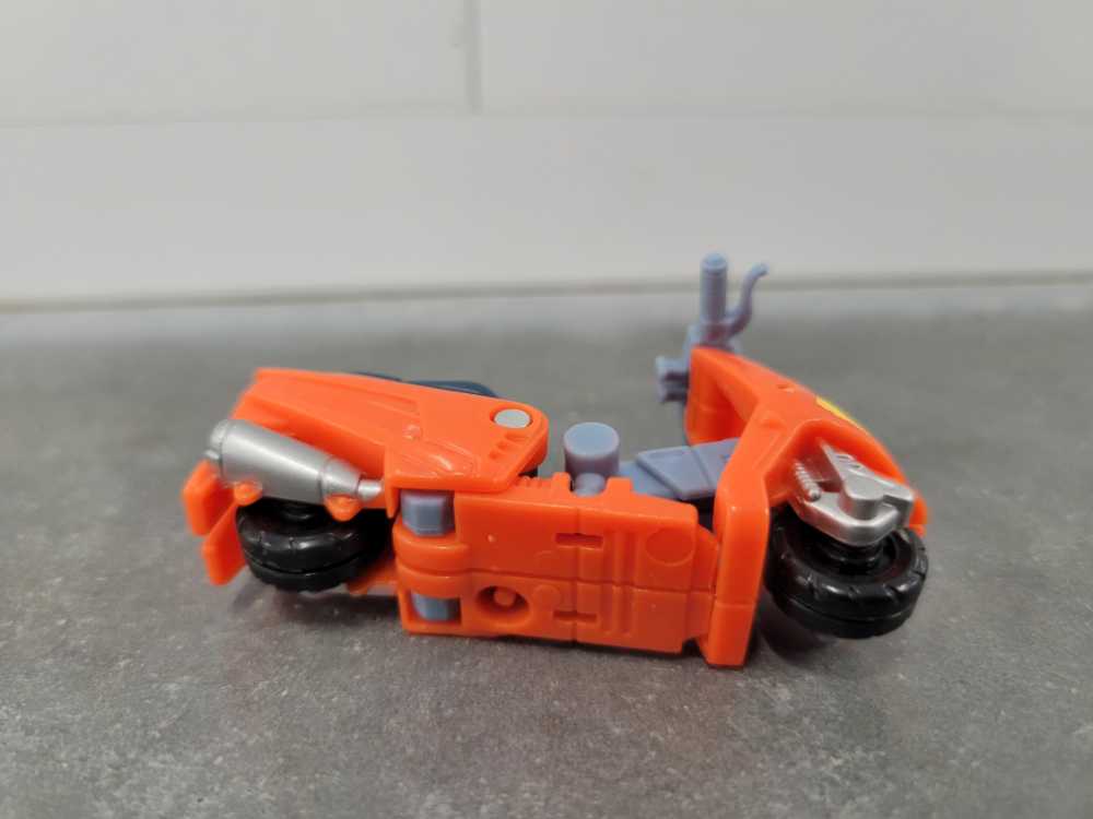 Sureshock Vehicle Mode Street Action Team - Hasbro (Armada) action figure collectible - Main Image 4