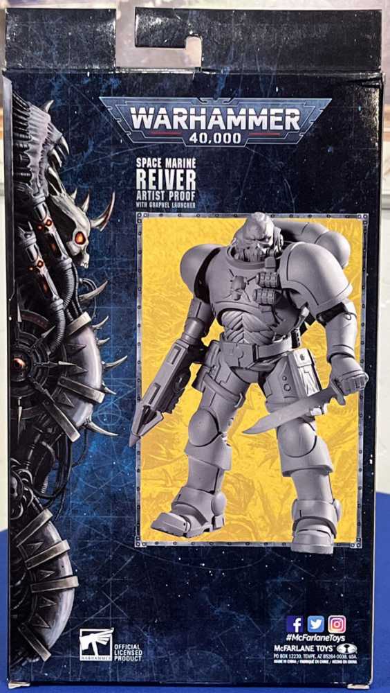 Warhammer 40k - Space Marines: Reiver Artist Proof With Grapnel Launcher - McFarlane Toys (Space Marines) action figure collectible [Barcode 787926109283] - Main Image 2