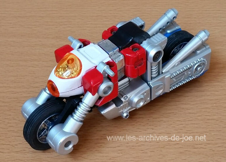 Cy-Kill - Bandai (Super GoBots) action figure collectible [Barcode 5012256055067] - Main Image 3