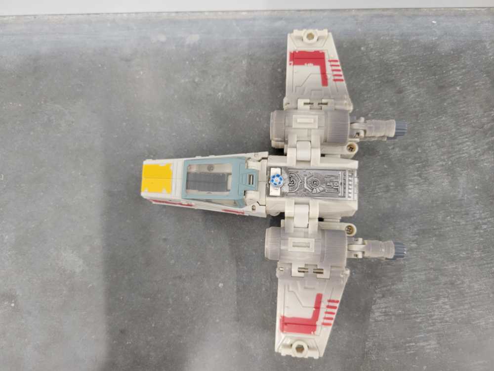 X-Wing Luke Skywalker 2nd - Hasbro (Star Wars Crossover) action figure collectible - Main Image 2