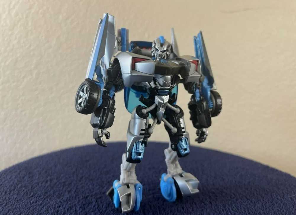 Sideswipe VS Barricade Hunters Rumble Robot Mode Target - Hasbro (Hunt For The Decepticons) action figure collectible - Main Image 3