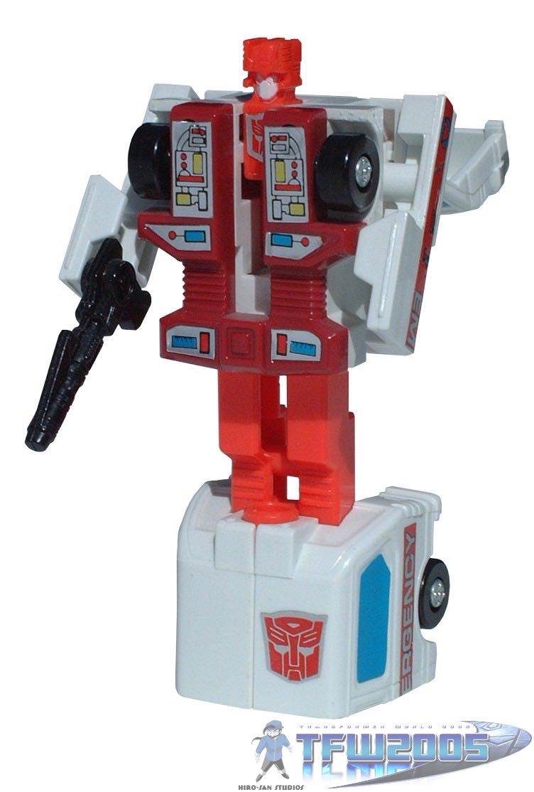 G1 First-Aid - Hasbro (Transformers) (Transformers G1) action figure collectible - Main Image 2