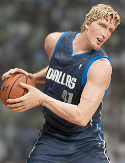 McFarlane NBA : Dirk Nowitzki ( Dallas Mavericks ) - McFarlane Toys (Mcfarlane NBA) action figure collectible - Main Image 3