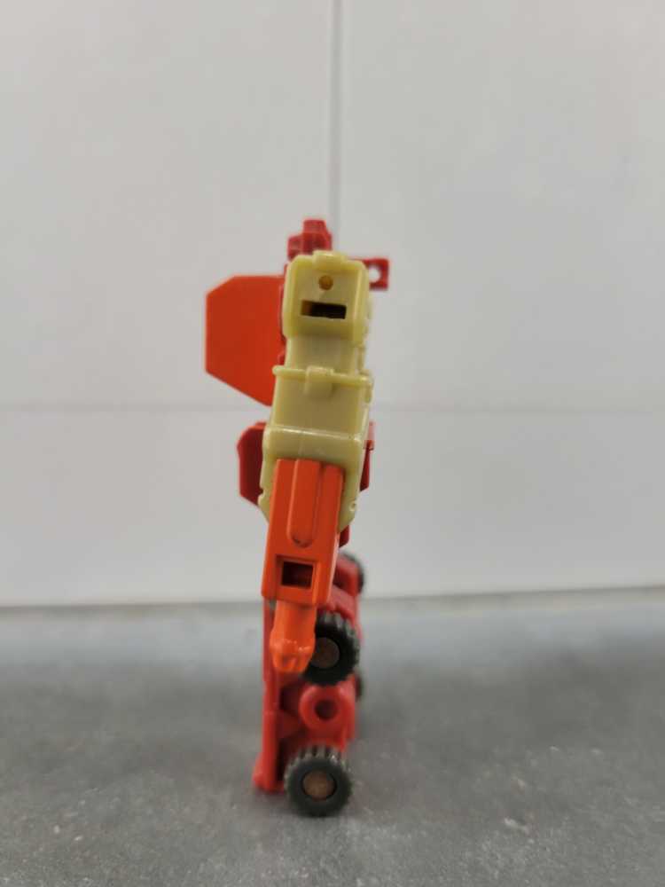 Blackout Robot Mode - Hasbro (Armada) action figure collectible - Main Image 4