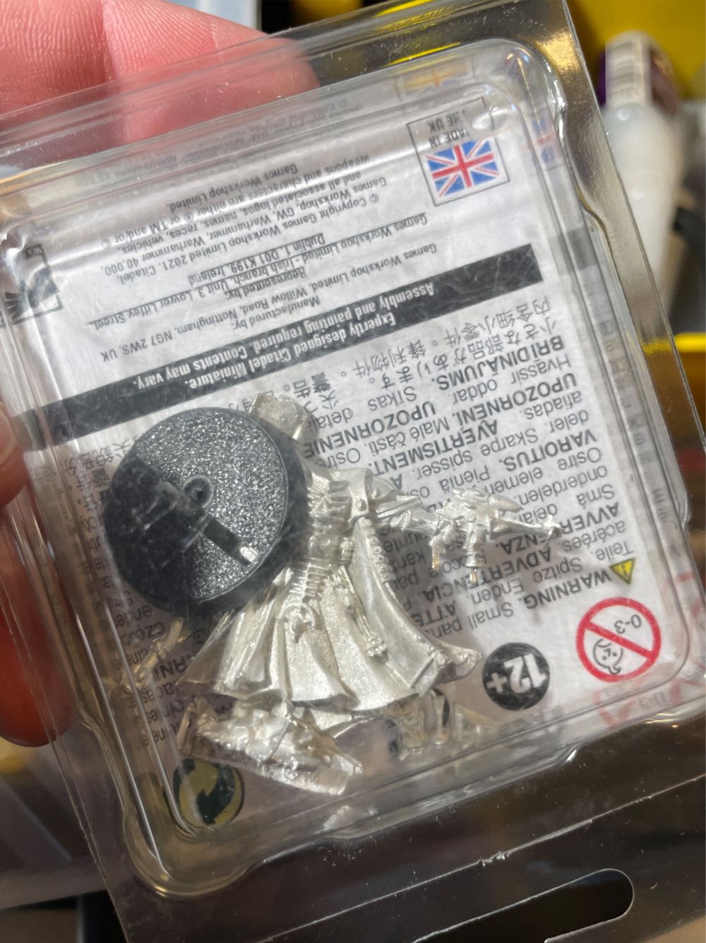 Farseer With Staff - Games Workshops (Warhammer 40,000 Eldar) action figure collectible [Barcode 5011921001675] - Main Image 2