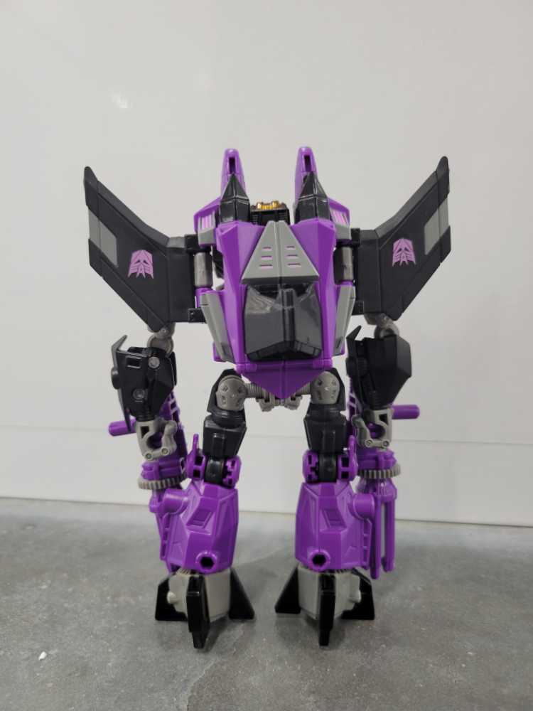 Skywarp Robot Mode Fall Of Cybertron FOC - Hasbro (Generations War For Cybertron) action figure collectible - Main Image 4