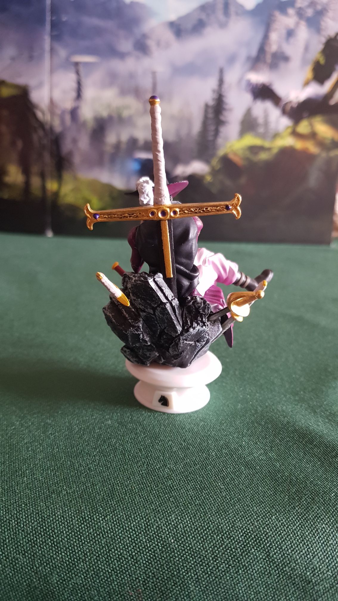 One Piece - Mihawk Chess Cavallo  action figure collectible - Main Image 2