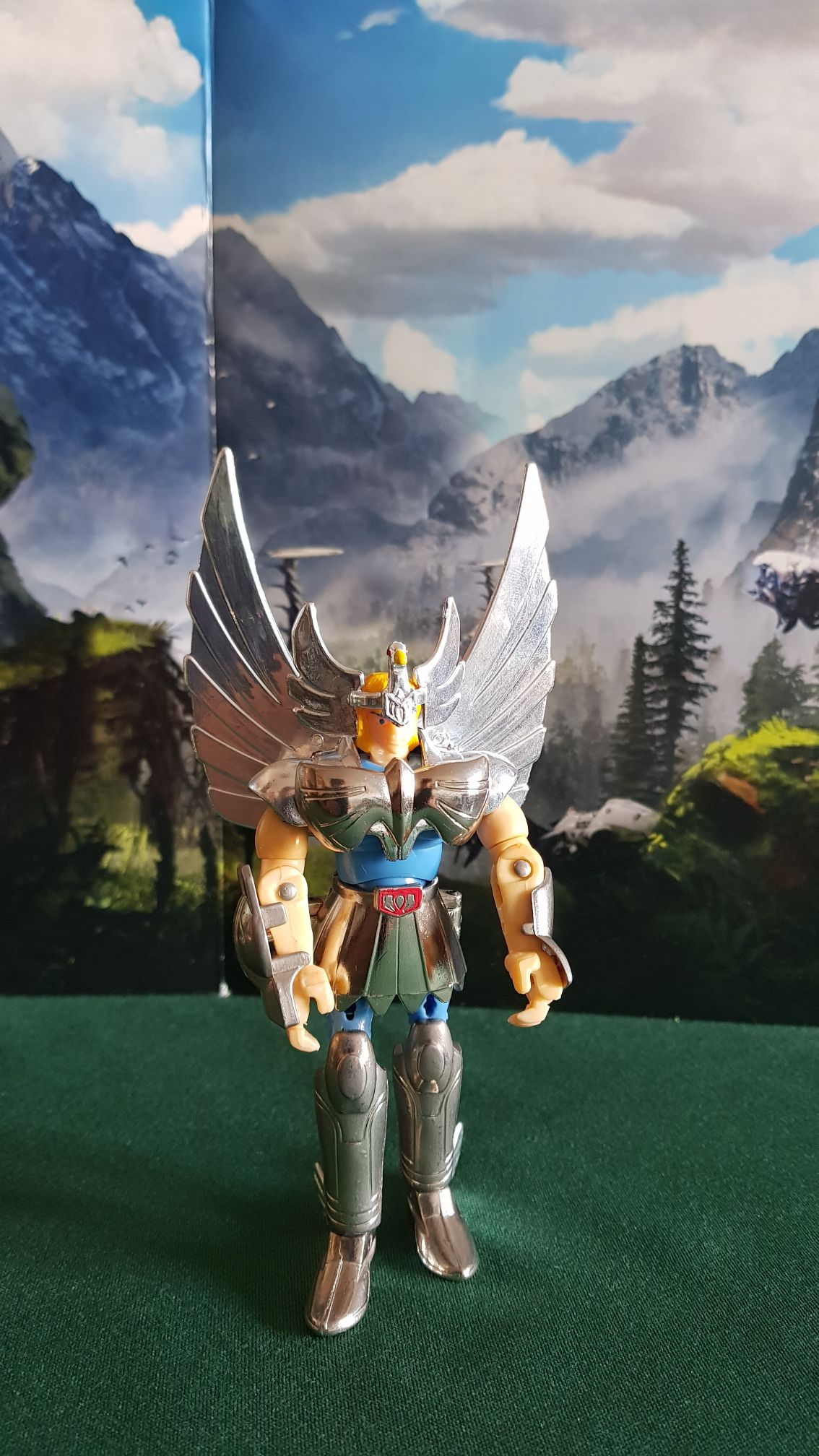 Saint Seiya - Bronze Cloth Cygnus  action figure collectible - Main Image 2