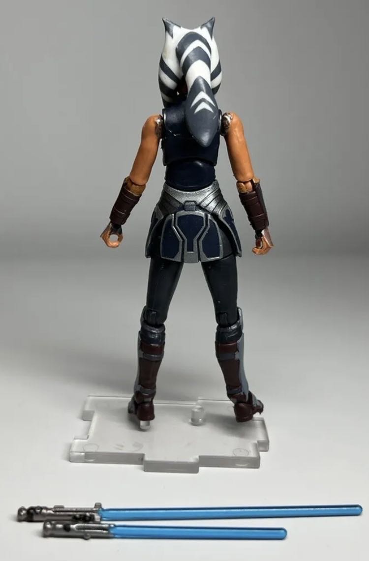VC 202: Ahsoka Tano (Mandalore) - Disney/ Hasbro (Star Wars - The Vintage Collection) action figure collectible - Main Image 4