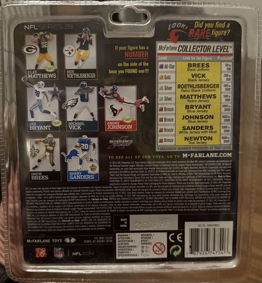 Nfl-Drew Brees (Black & Gold) - McFarlane Toys (NFL Series 28) action figure collectible [Barcode 787926747546] - Main Image 3