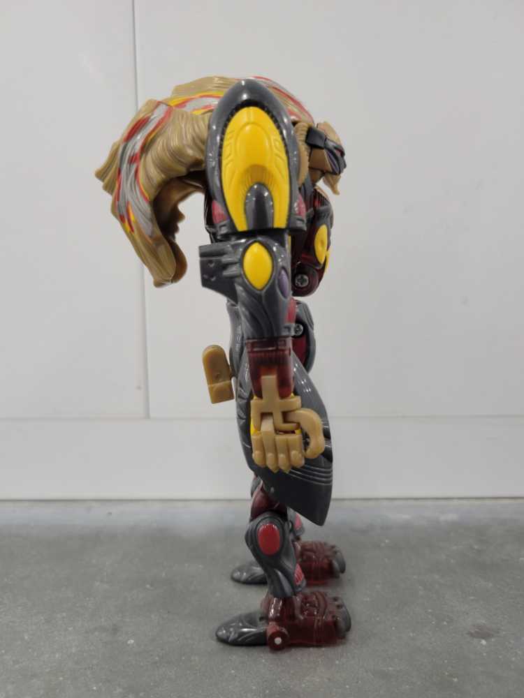 Snarl (Missing Tail) - Hasbro (Universe) action figure collectible - Main Image 3