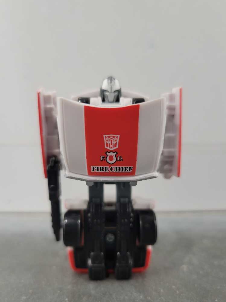 Prowl With Optimus Prime - Hasbro (Universe) action figure collectible - Main Image 2