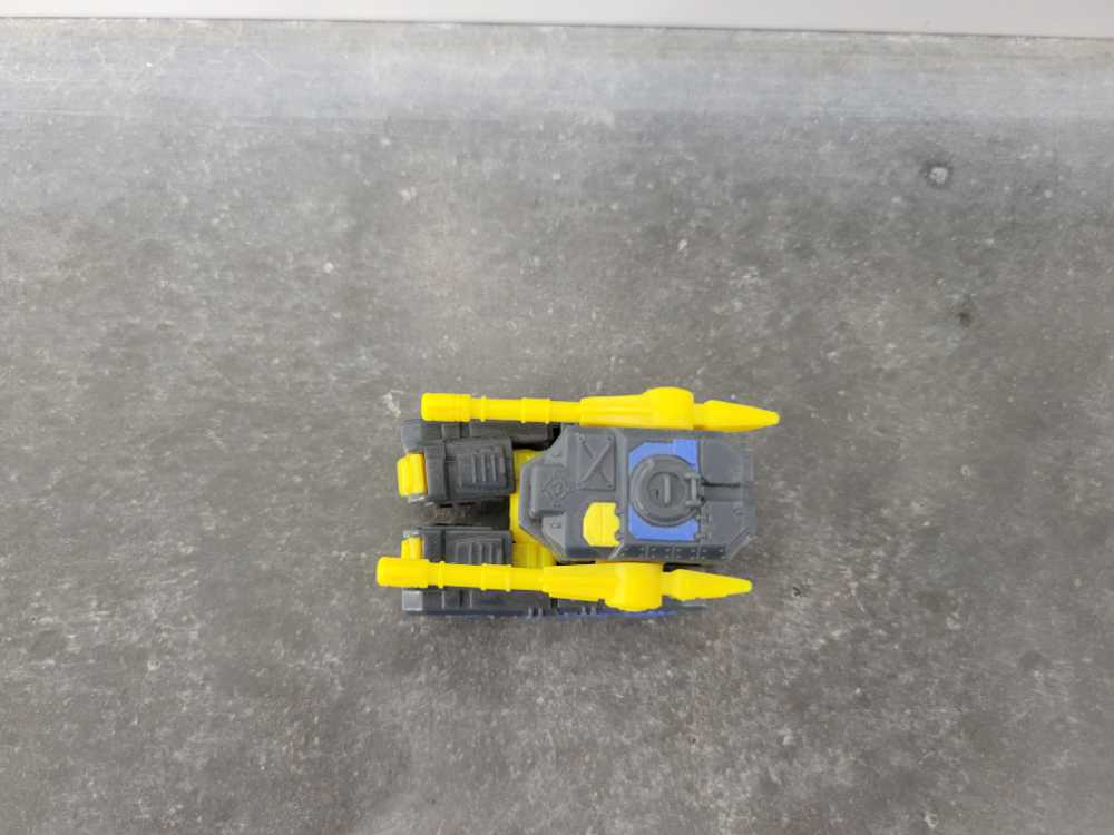 Dualor (Vehicle Mode) 3rd - Hasbro (Armada) action figure collectible - Main Image 2