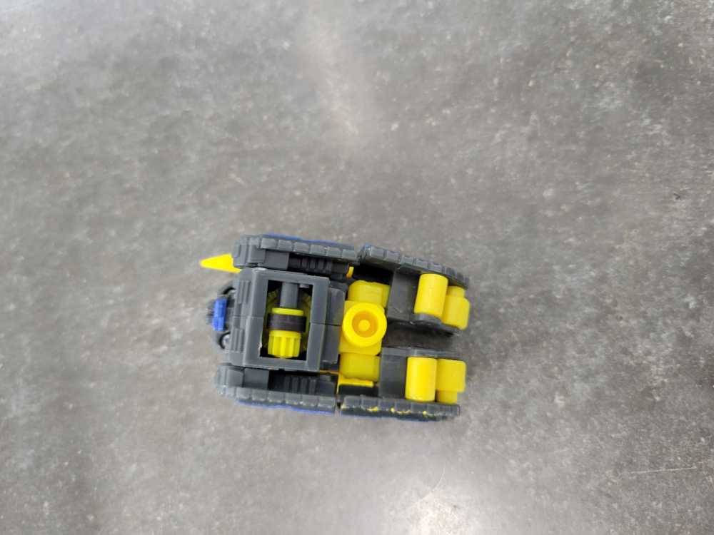 Dualor (Vehicle Mode) 3rd - Hasbro (Armada) action figure collectible - Main Image 4
