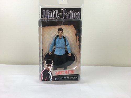 Harry Potter Deathly Hallows 7” Harry Potter Action Figure With Snatcher Case - Neca action figure collectible [Barcode 634482596517] - Main Image 1