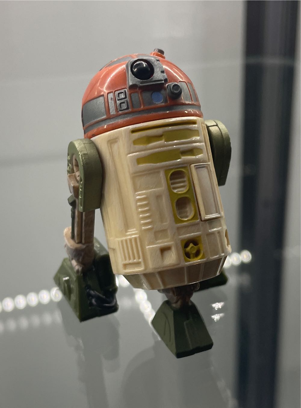 Jedi Starfighter - Hasbro action figure collectible [Barcode 653569502708] - Main Image 3