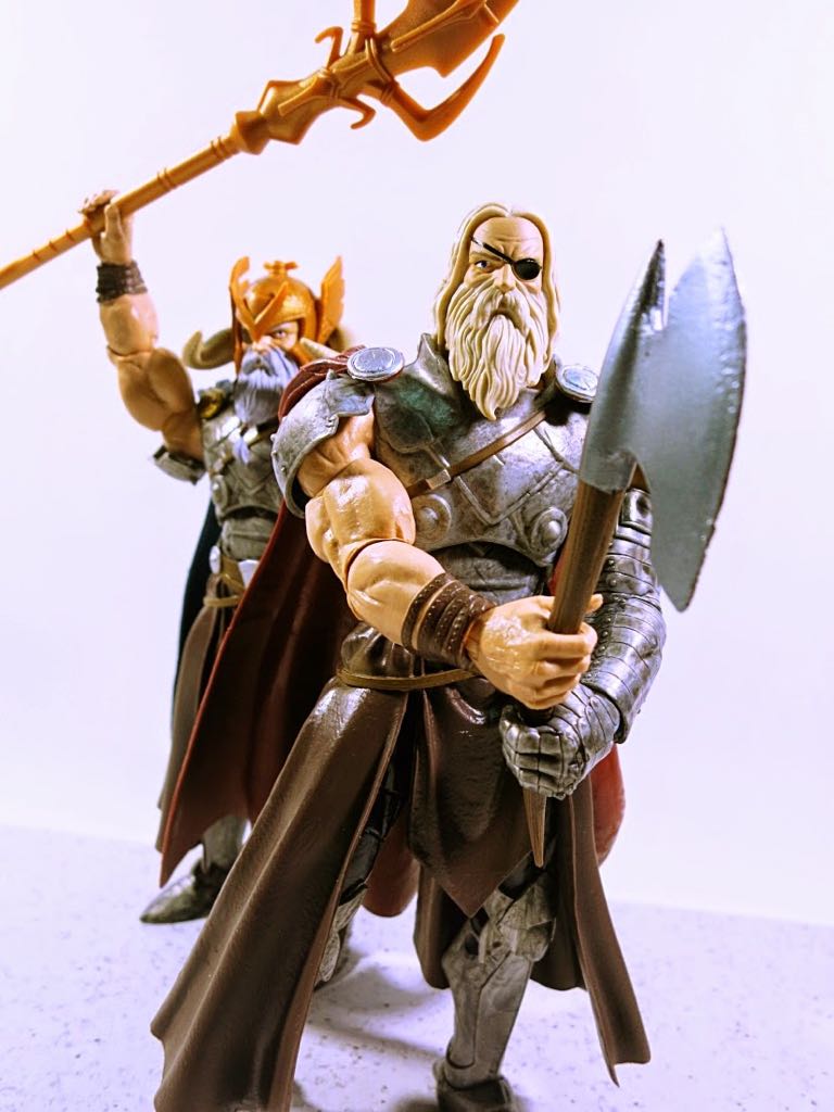 King Thor BAF - Hasbro (Marvel Legends All Father Series BAF) action figure collectible - Main Image 2