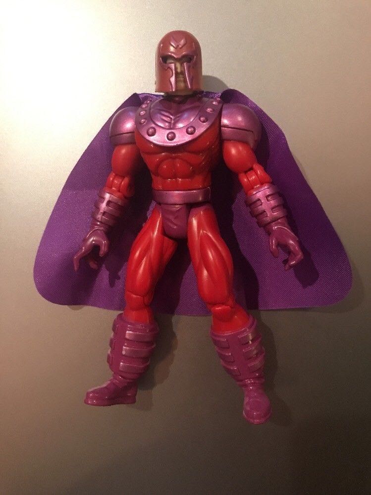Magneto Battle Base - Toy Biz (Comics & Superheroes) action figure collectible [Barcode 035112433927] - Main Image 2
