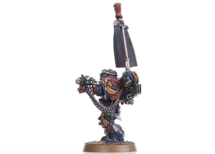 Crimson Fist Chapter Master Pedro Kantor - Games Workshops (Warhammer 40.000 Space Marine) action figure collectible - Main Image 2