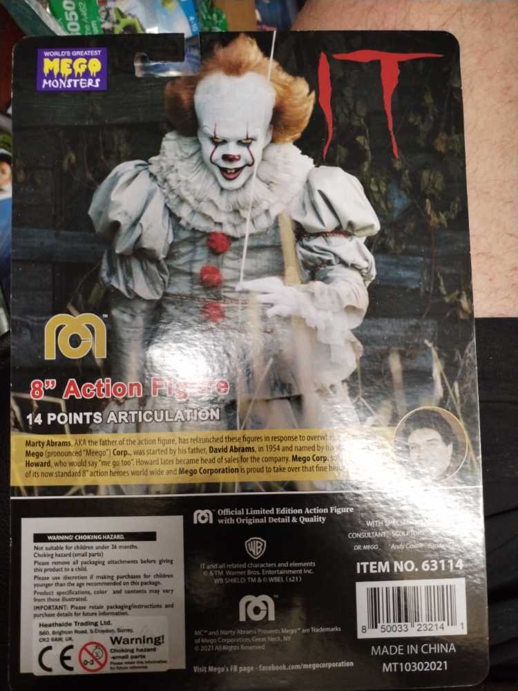 Pennywise - MEGO Corp. (It (2017)) action figure collectible [Barcode 850033232141] - Main Image 2