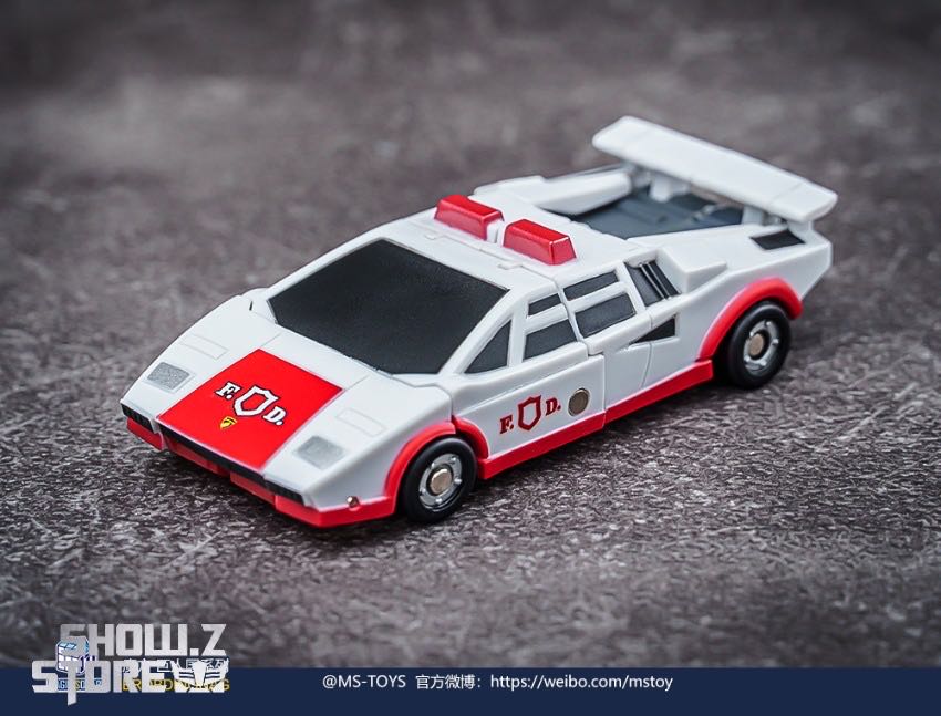 The Flame Patrol (Red Alert) Repainted Edition - Magic Square (The Transformers) action figure collectible - Main Image 4