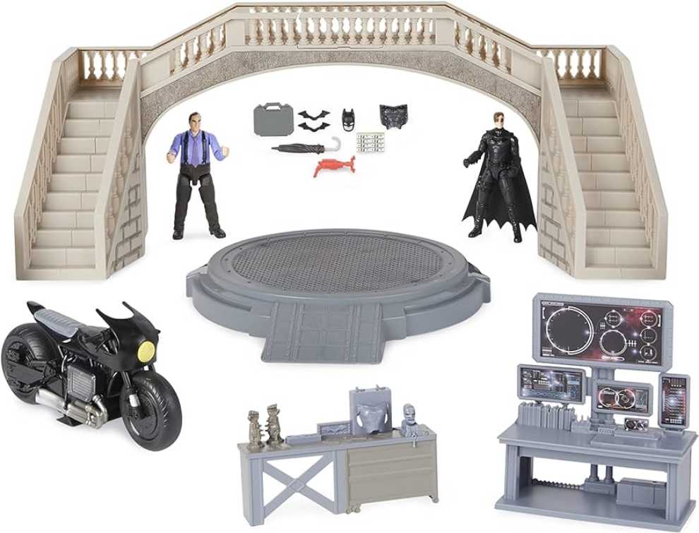 Batman Batcave With Exclusive Batman And Penguin Action Figures And Batcycle The Batman Movie Collectible - Spin Master (The Batman) action figure collectible [Barcode 778988368398] - Main Image 3