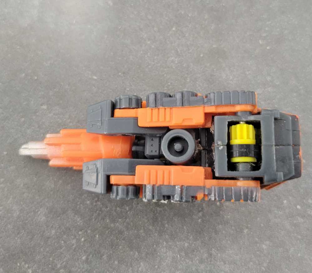 Drillbit (Vehicle Mode) - Hasbro (Armada) action figure collectible - Main Image 4
