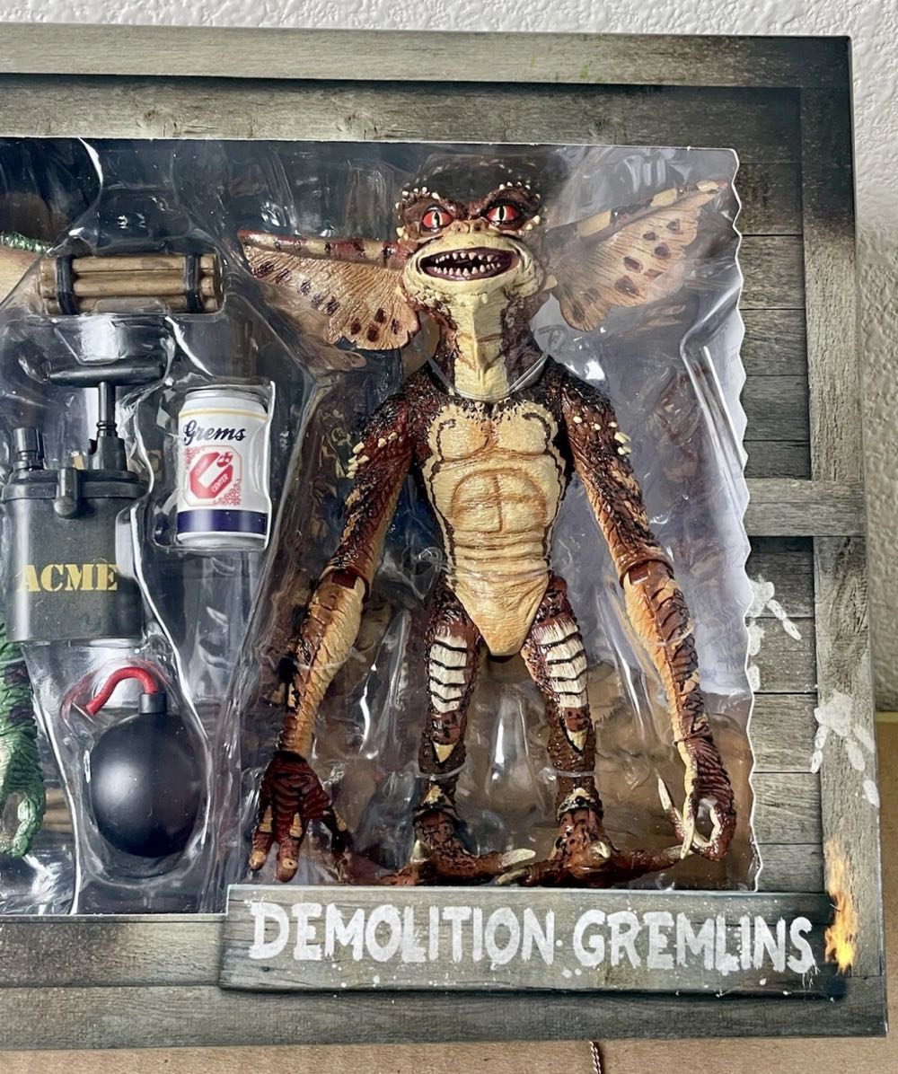 Gremlins 2 Demolition Gremlins - Neca/Reel Toys (Gremlins) action figure collectible [Barcode 634482307120] - Main Image 4