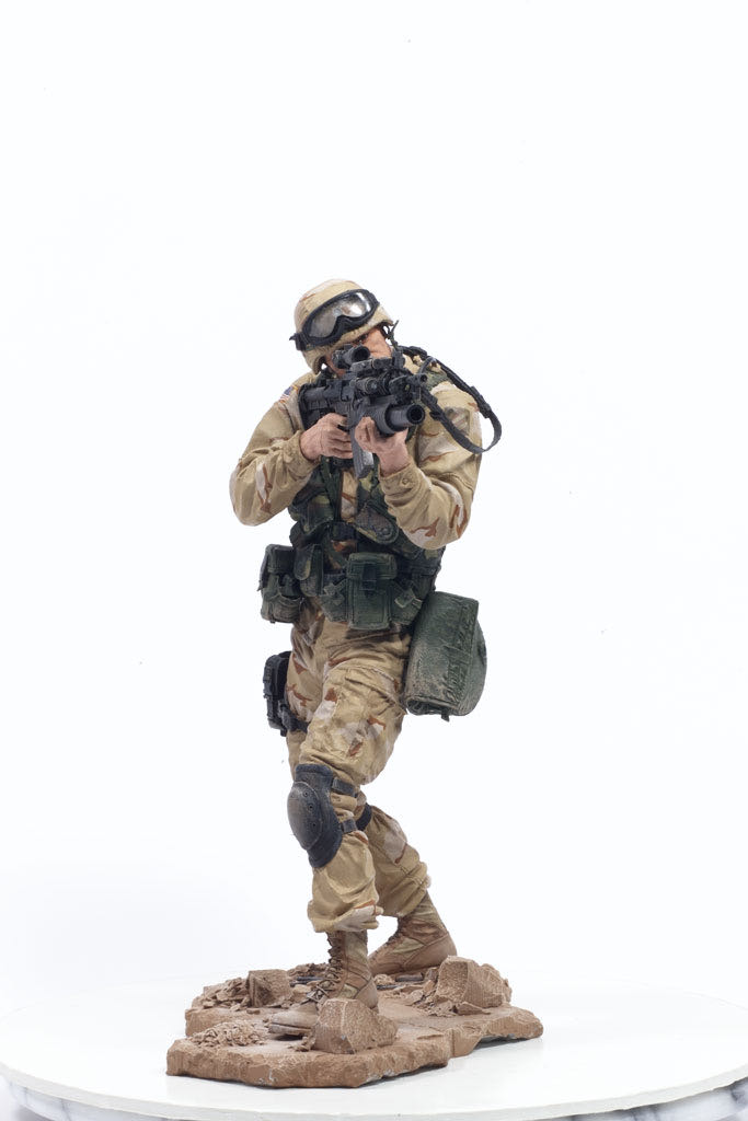 Mcfarlane’s Military Series Debut: Army Desert Infantry (White) - McFarlane Toys (Military) action figure collectible [Barcode 787926602043] - Main Image 2